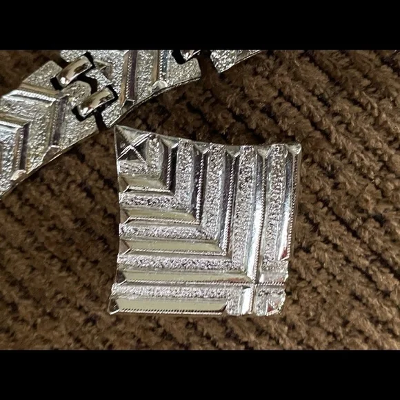 Vintage Sarah Coventry silver bracelet & earrings - Picture 3 of 9